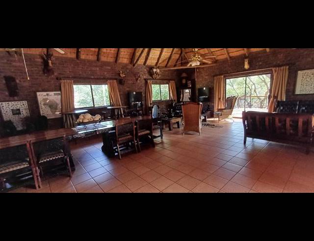 FARM FOR SALE IN MARKEN